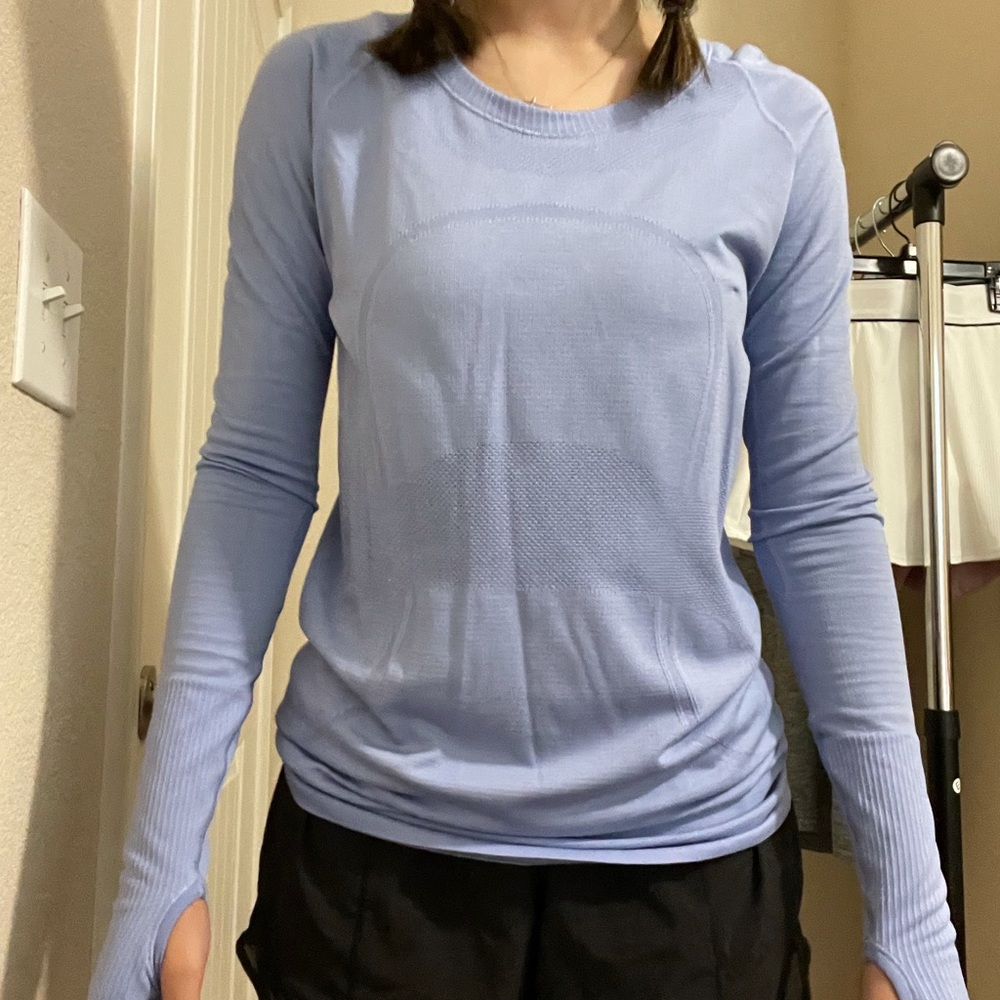 blue long sleeve lululemon shirt